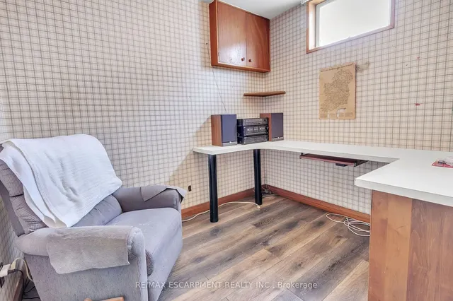 Additional property image - 3099 Northview Cres