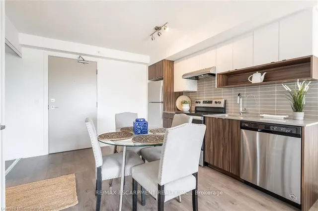 Additional property image - 1117 Cooke Blvd Unit A305