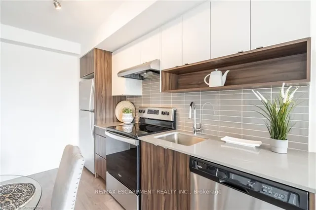 Additional property image - 1117 Cooke Blvd Unit A305