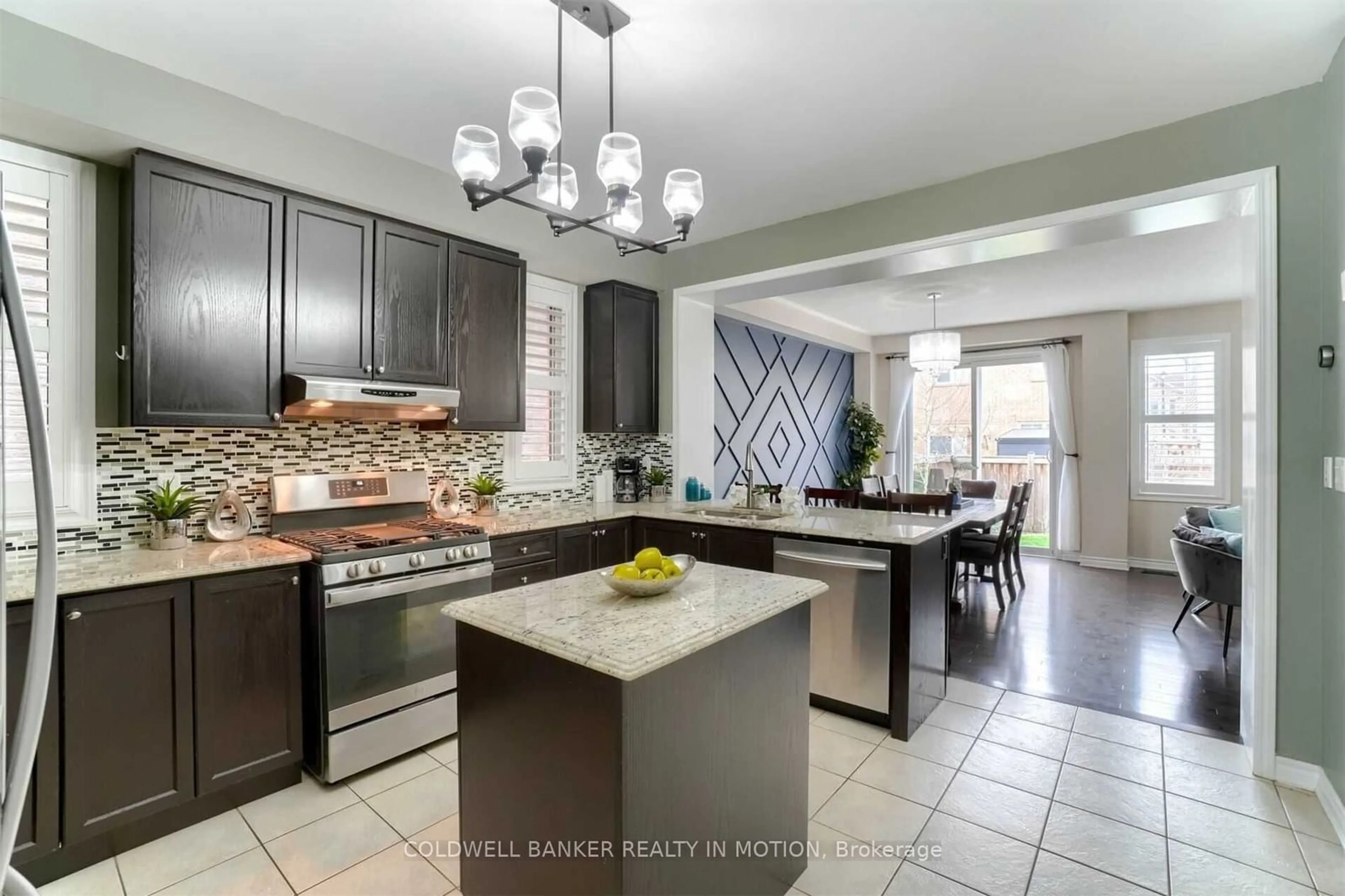 Open concept kitchen, ceramic/tile floor for 1230 Biason Circ, Milton Ontario L9T 8S8