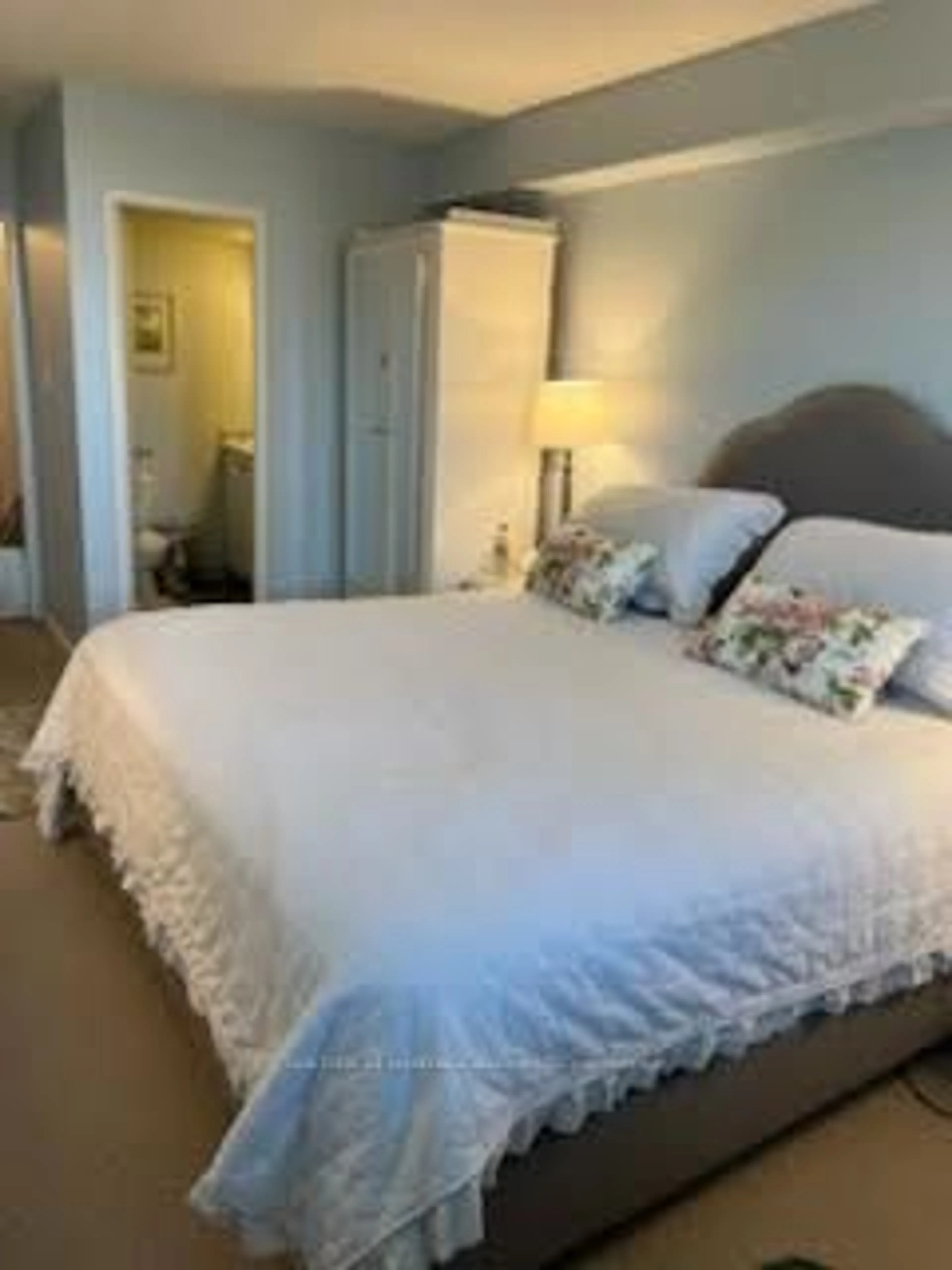 Bedroom with bed, unknown for 1415 Ghent Ave #402, Burlington Ontario L7S 1X4