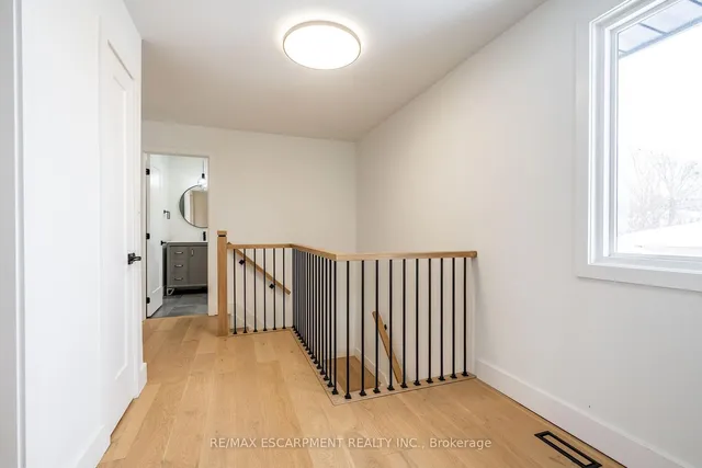 Additional property image - 3135 MICHAEL Cres
