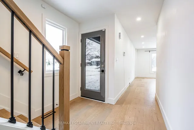 Additional property image - 3135 MICHAEL Cres