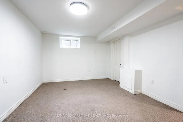 Additional property image - 3135 MICHAEL Cres