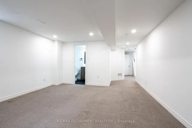 Additional property image - 3135 MICHAEL Cres