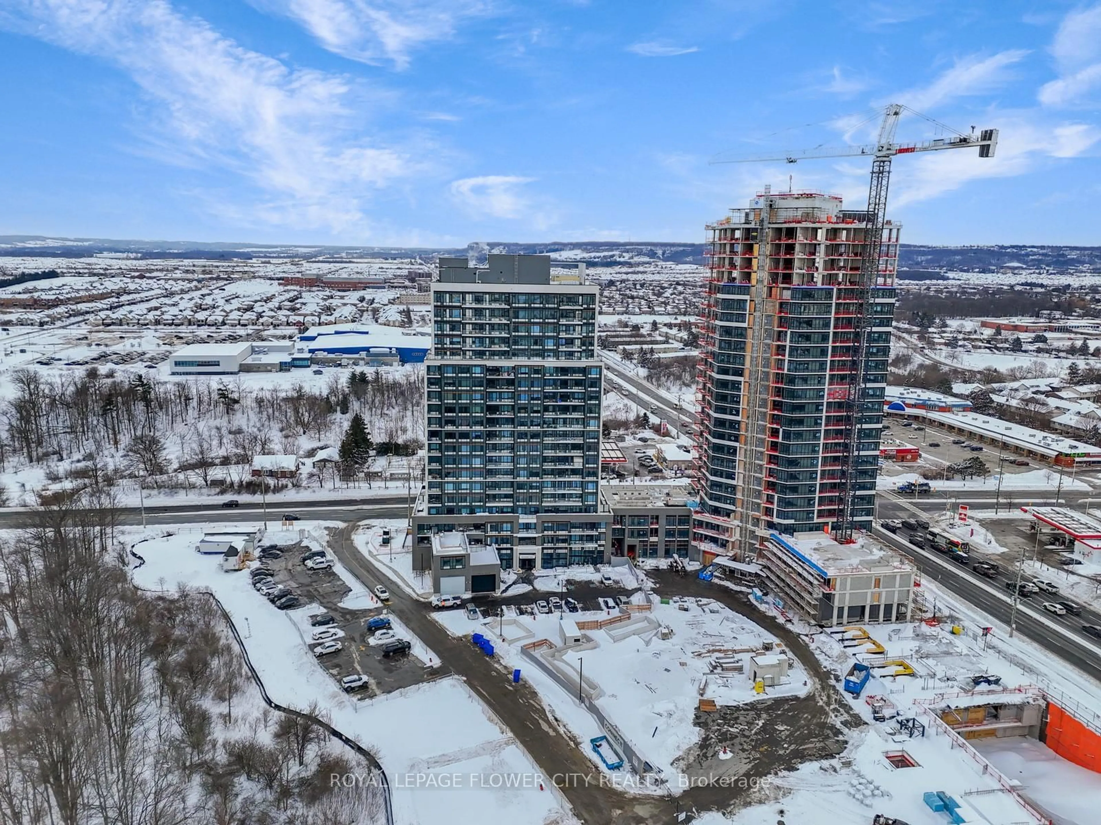 A pic from outside/outdoor area/front of a property/back of a property/a pic from drone, city buildings view from balcony for 8010 Derry Rd #901, Milton Ontario L9T 3L3