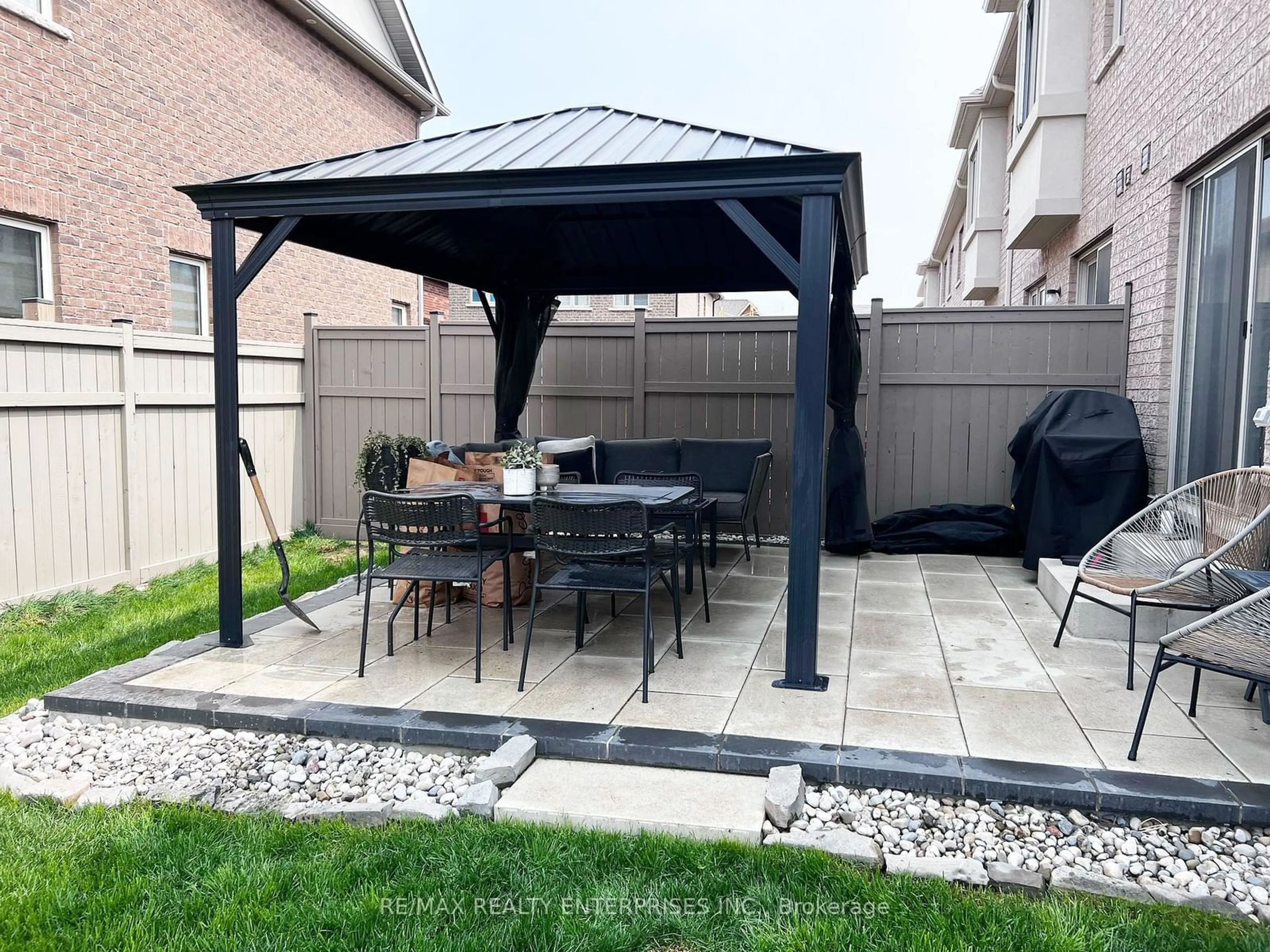 Patio, street for 3127 Lula Rd, Burlington Ontario L7M 0Z9