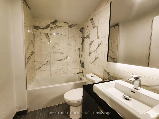 Additional property image - 7 Smith Cres Unit 401