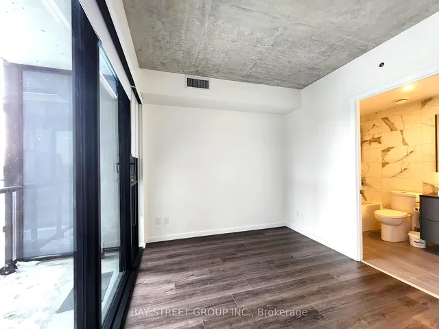 Additional property image - 7 Smith Cres Unit 401