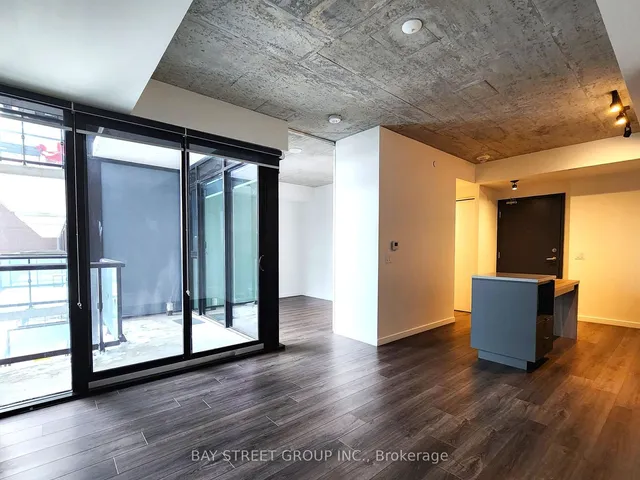 Additional property image - 7 Smith Cres Unit 401