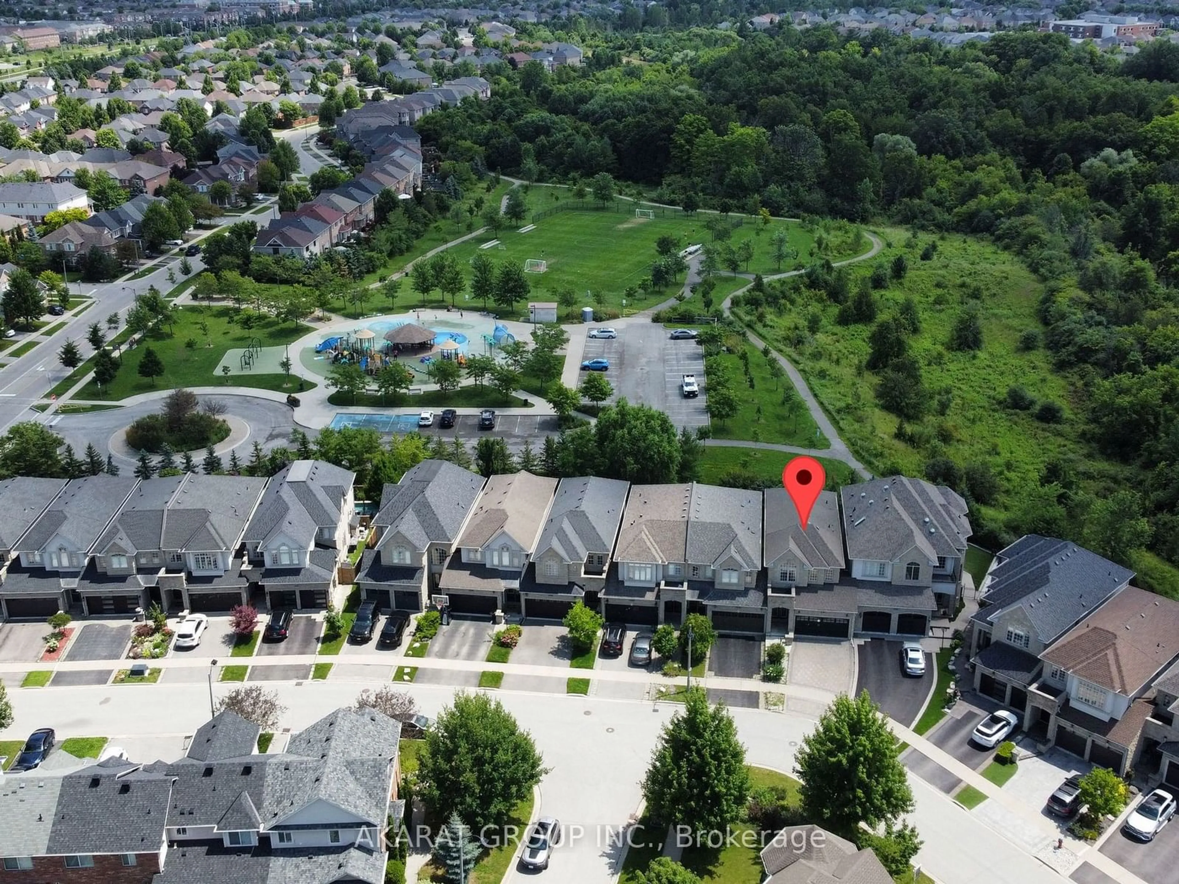 A pic from outside/outdoor area/front of a property/back of a property/a pic from drone, unknown for 3104 Cardross Crt, Oakville Ontario L6M 0A1