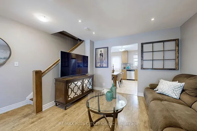 Additional property image - 8 Hatherley Rd