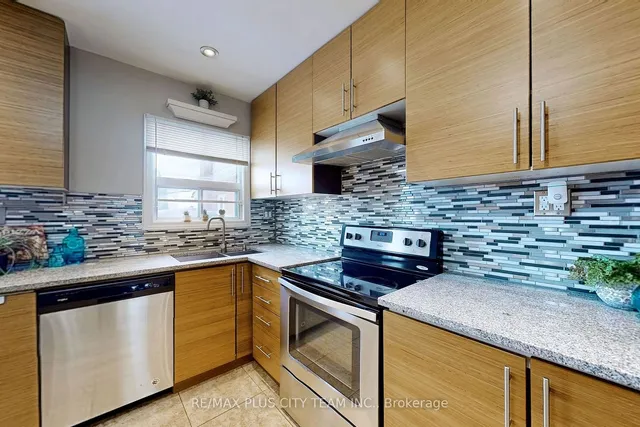 Additional property image - 8 Hatherley Rd