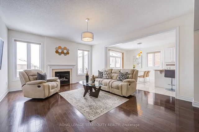 Additional property image - 32 Mistyglen Cres