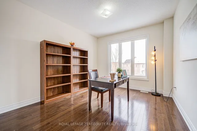 Additional property image - 32 Mistyglen Cres