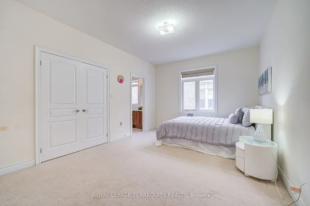 Additional property image - 32 Mistyglen Cres