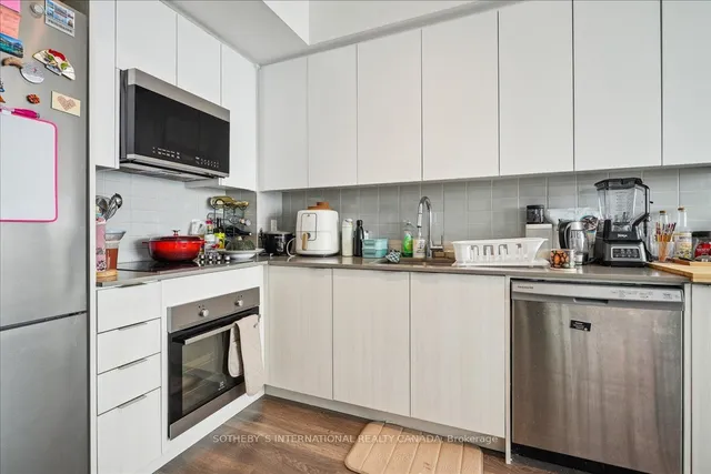 Additional property image - 2489 Taunton Rd Unit 1316
