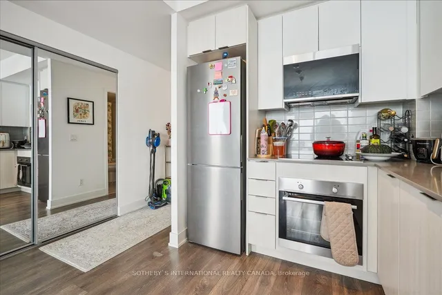 Additional property image - 2489 Taunton Rd Unit 1316