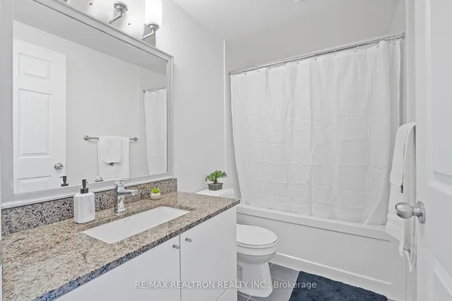 Additional property image - 55 Eglinton Ave Unit 1001