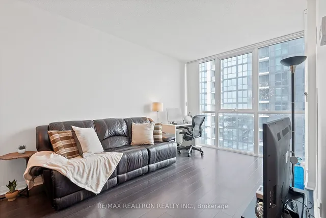 Additional property image - 55 Eglinton Ave Unit 1001