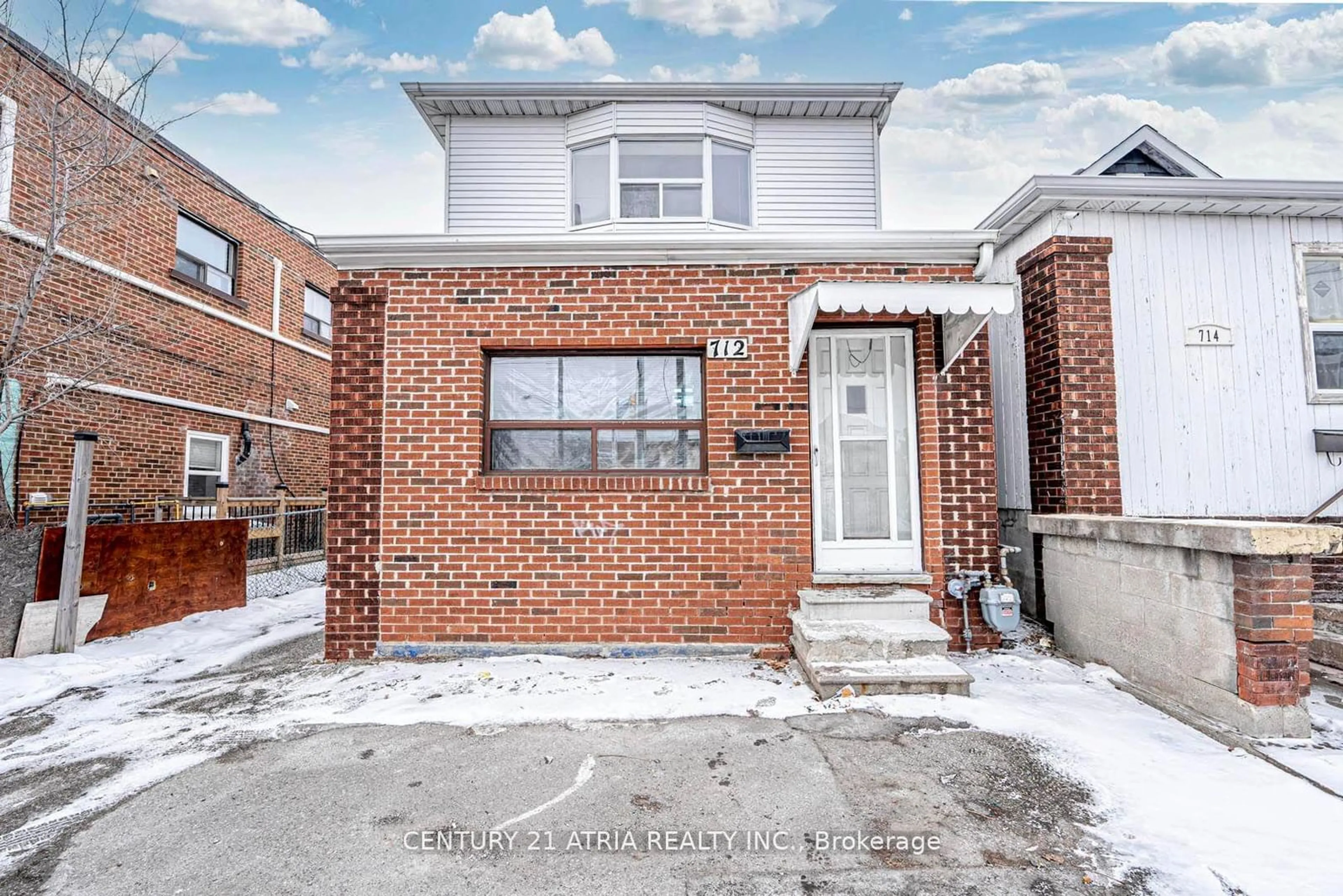 Home with brick exterior material, street for 712 Jane St, Toronto Ontario M6N 4A9