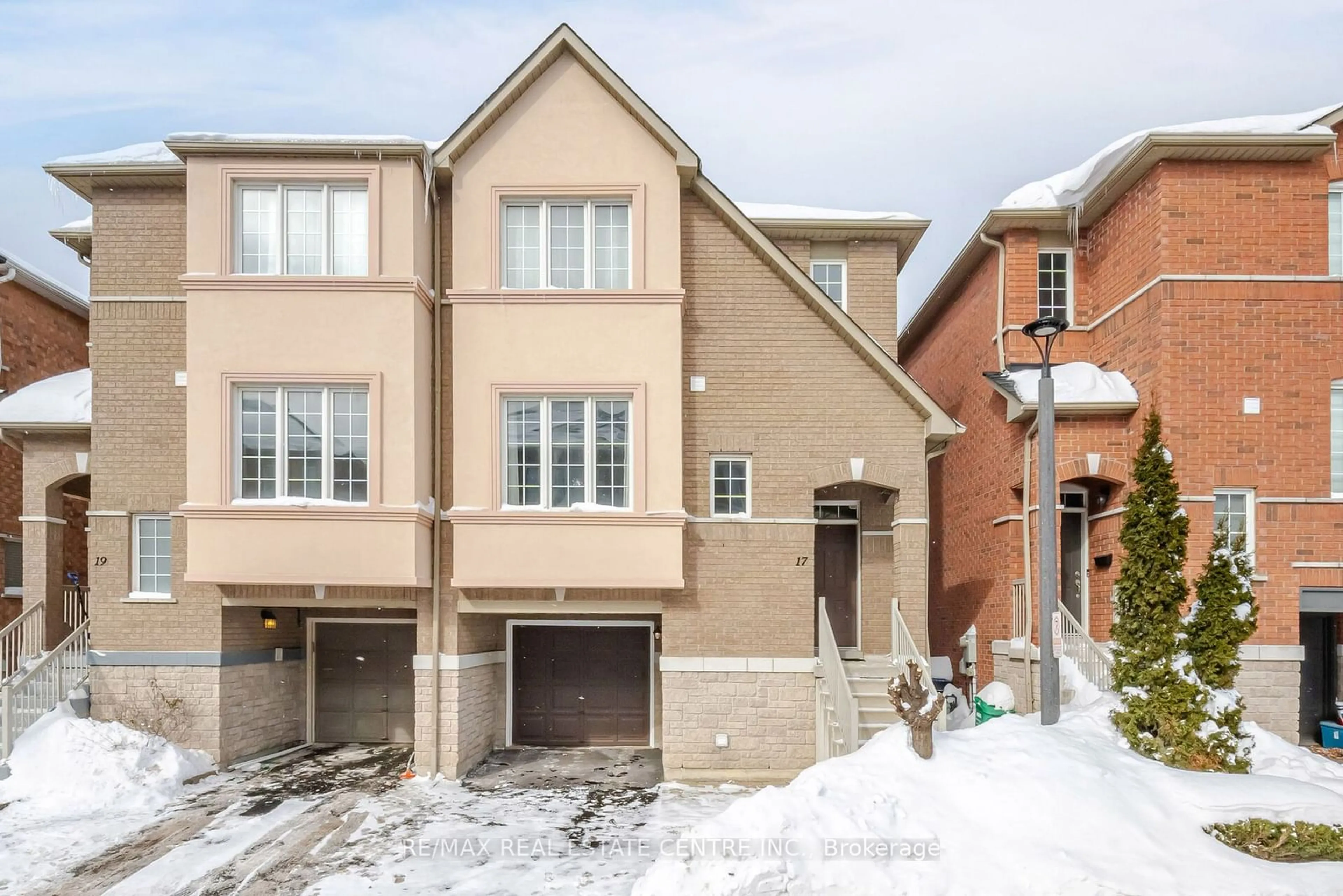 Home with brick exterior material, street for 7155 Magistrate Terr #17, Mississauga Ontario L5W 1Y7