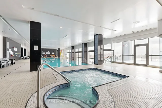 Additional property image - 17 Zorra St Unit 905