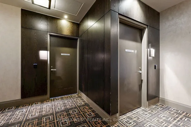 Additional property image - 17 Zorra St Unit 905
