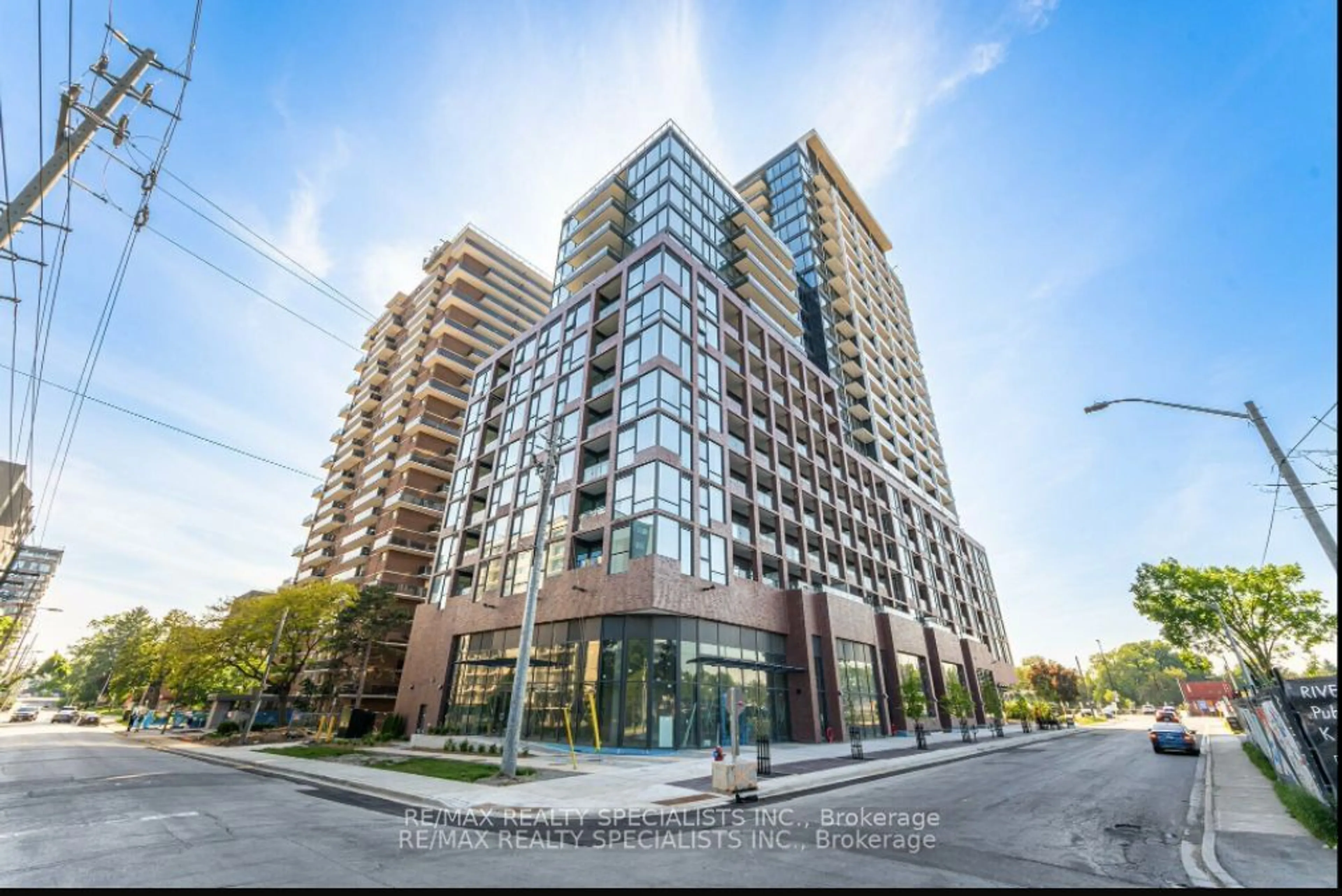 Indoor foyer for 28 ANN St #1315, Mississauga Ontario L5G 3G1