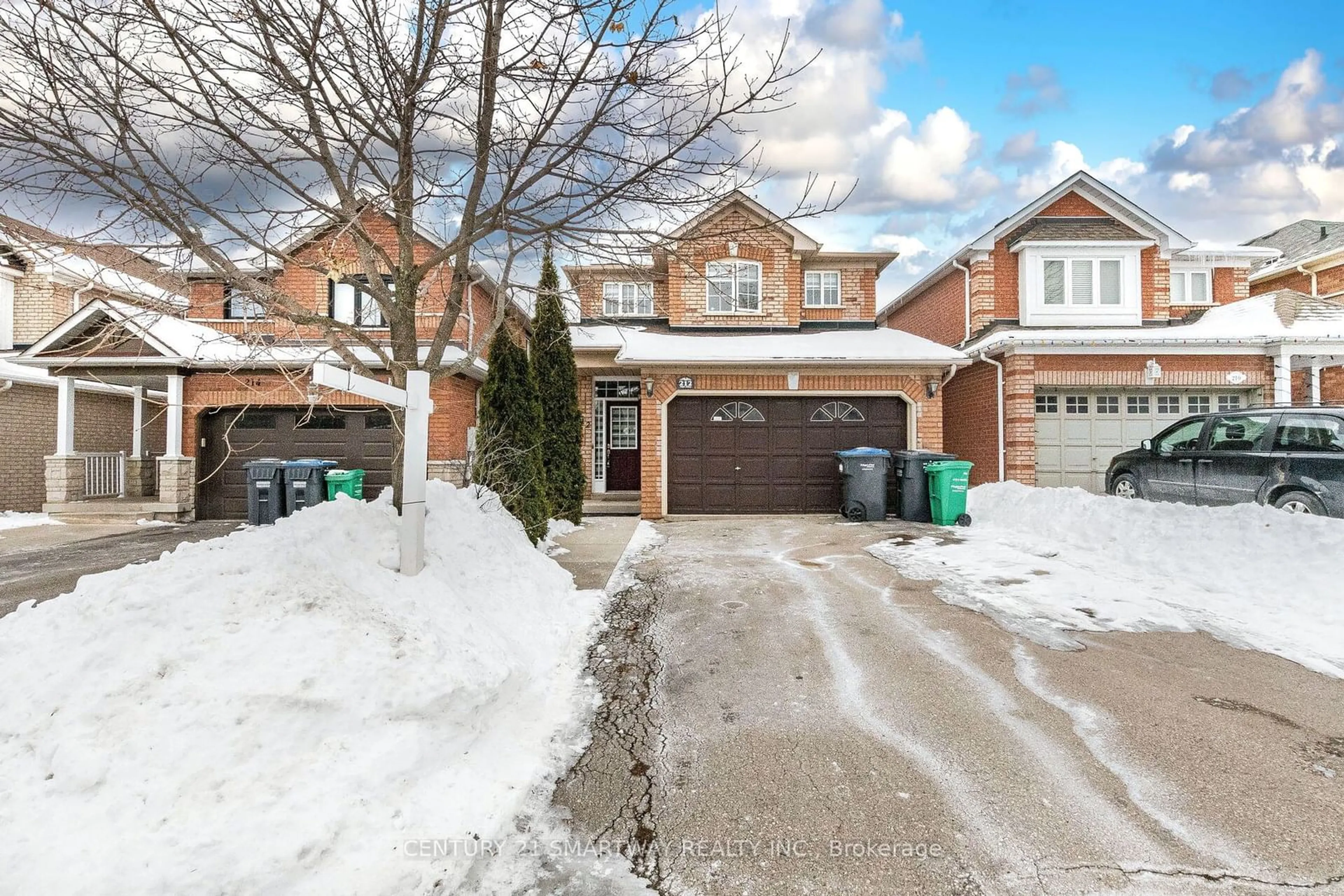 Unknown for 212 Twin Pines Cres, Brampton Ontario L7A 1N6