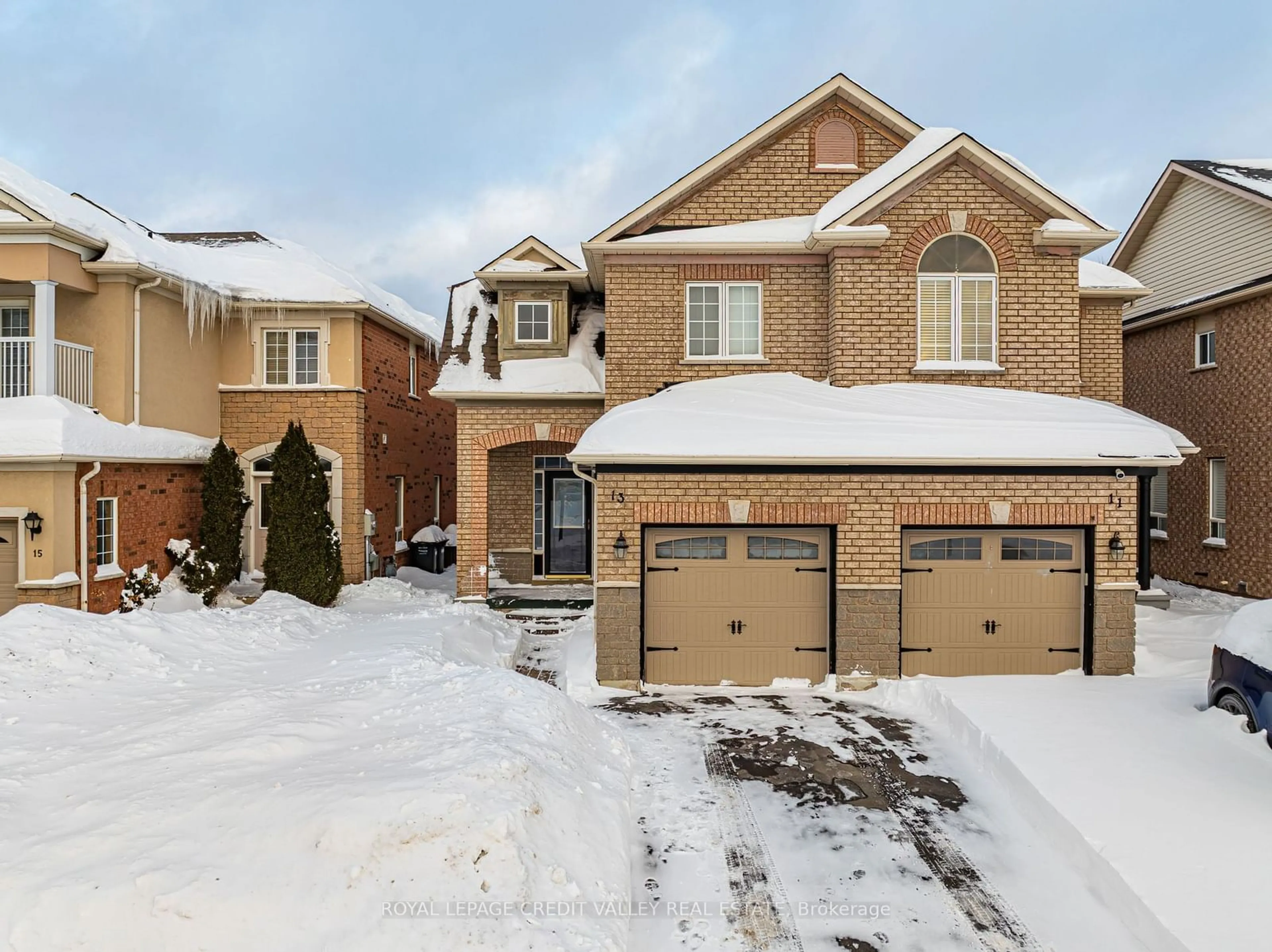 Home with brick exterior material, street for 13 Brookstone Crt, Caledon Ontario L7C 1C7