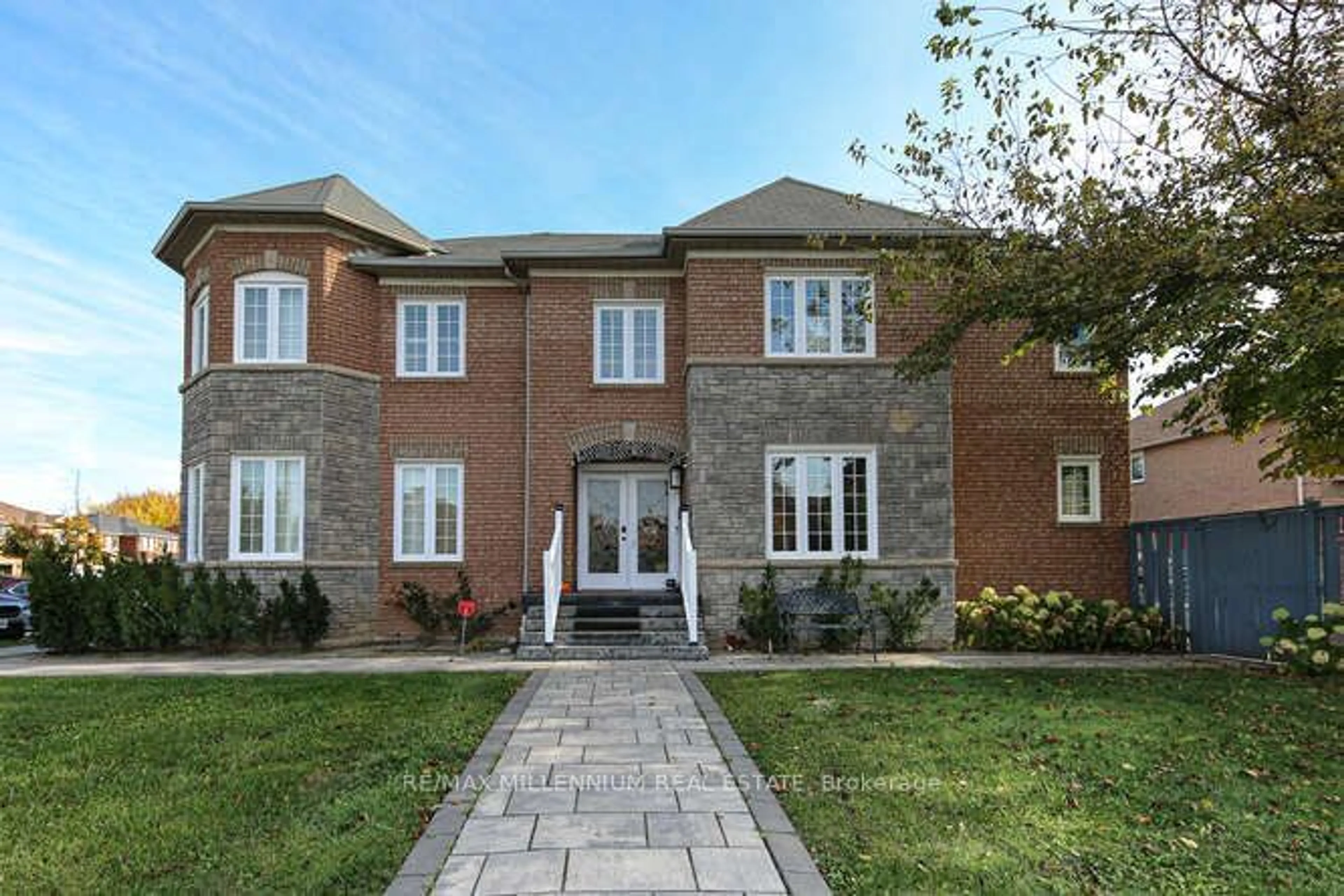 Home with brick exterior material, street for 6944 Lisgar Dr, Mississauga Ontario L5N 6V6