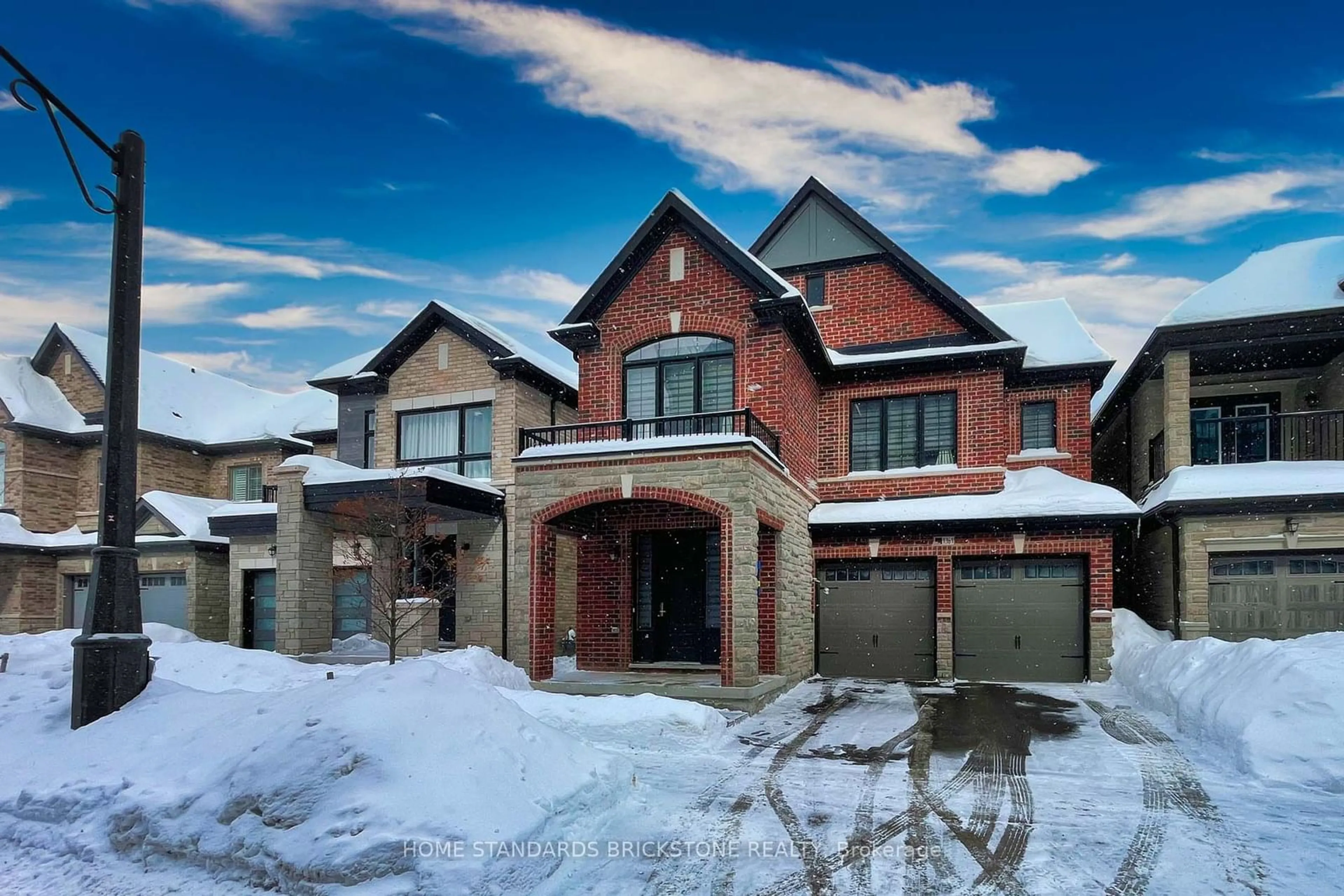 Home with brick exterior material, street for 1361 Yellow Rose Circ, Oakville Ontario L6M 5L3