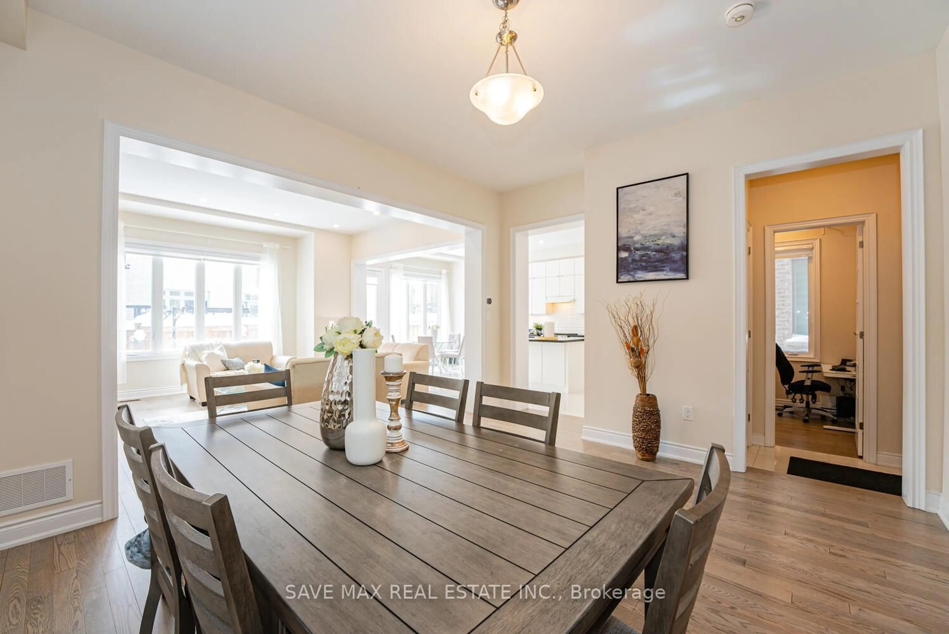 Dining room, wood/laminate floor for 3328 Post Rd, Oakville Ontario L6H 0Z7