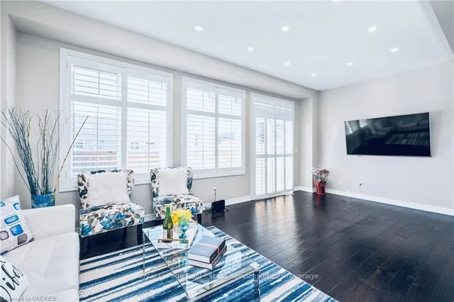 Additional property image - 106 HANSON Cres