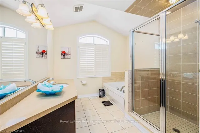 Additional property image - 106 HANSON Cres
