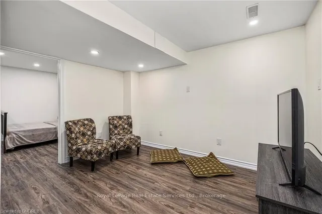 Additional property image - 106 HANSON Cres