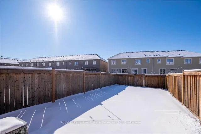 Additional property image - 106 HANSON Cres