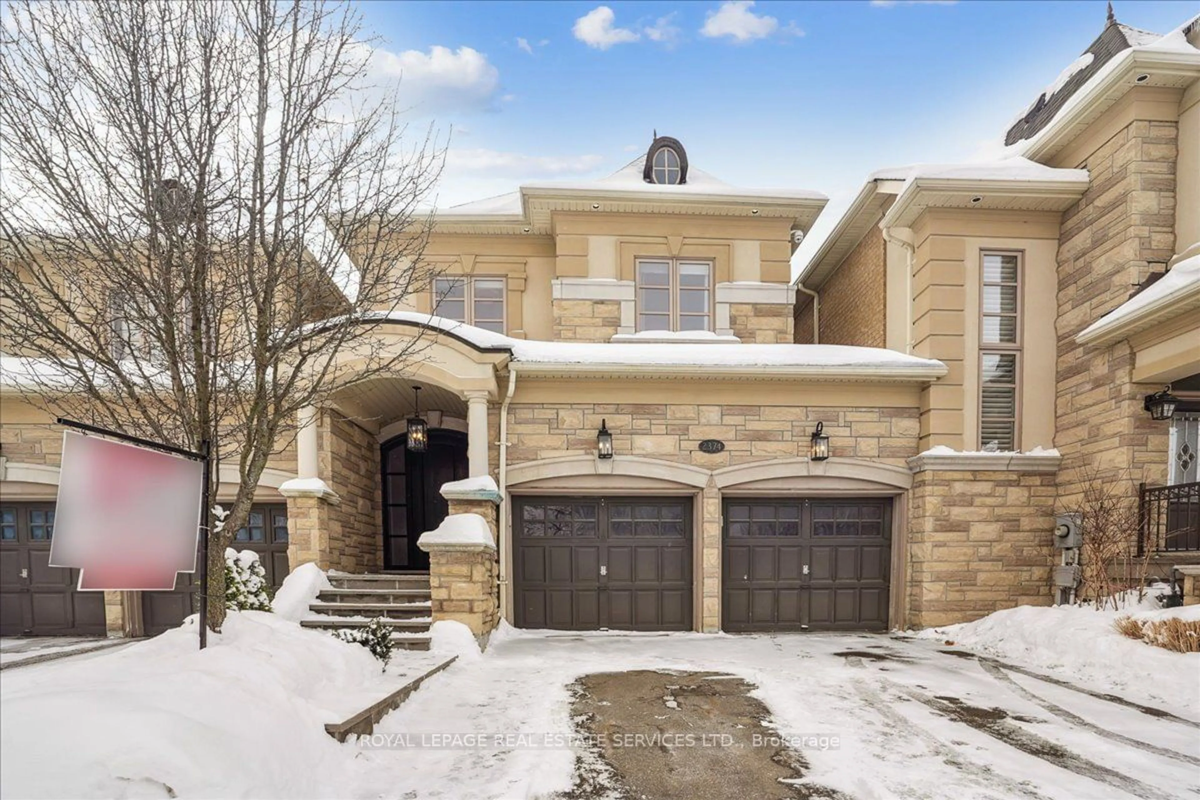 Home with brick exterior material, street for 2374 Chateau Common, Oakville Ontario L6M 0S1