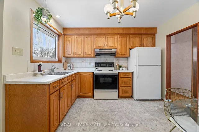 Additional image 23 of 5 Bromley Cres