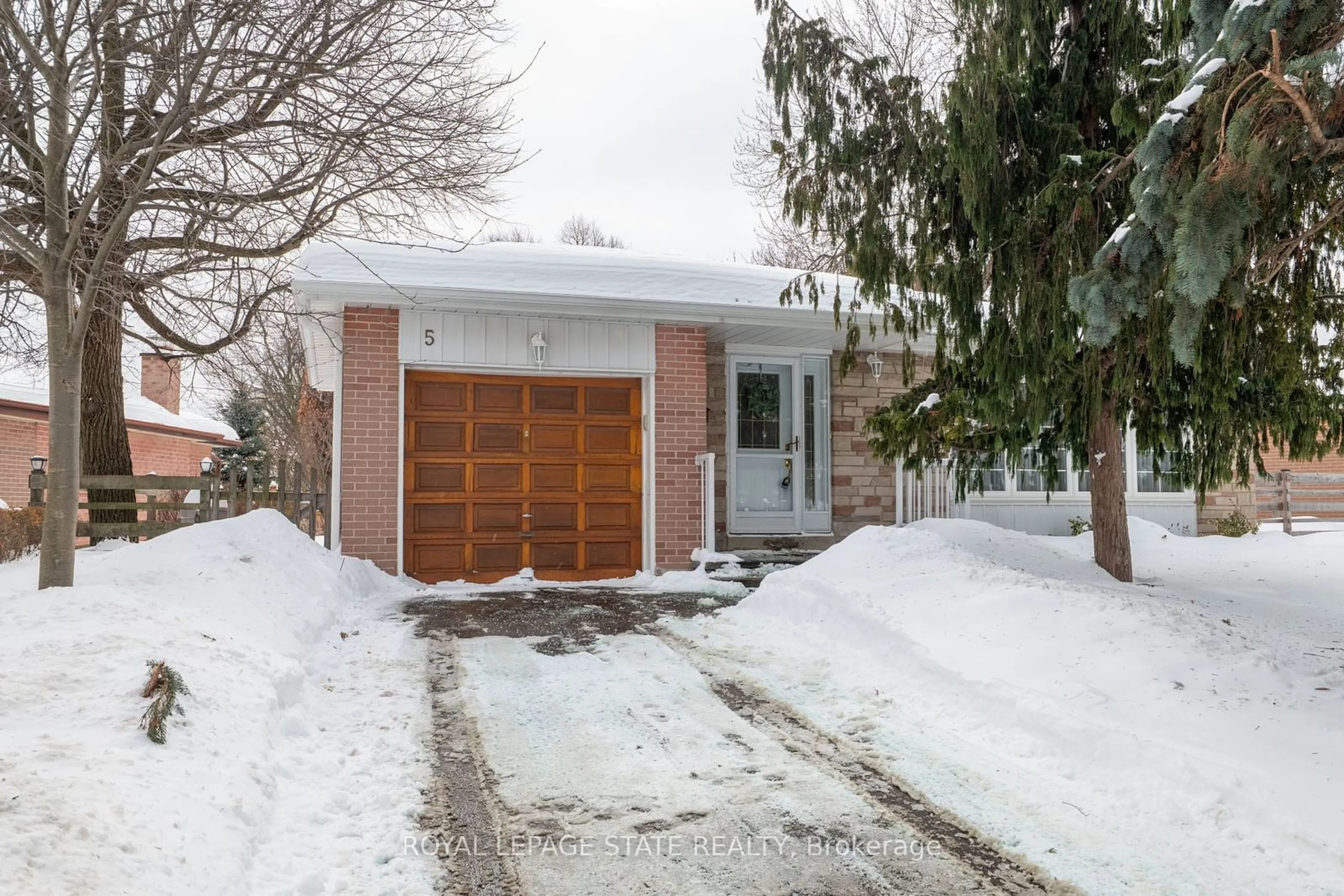 Home with brick exterior material, street for 5 Bromley Cres, Brampton Ontario L6T 1Z2