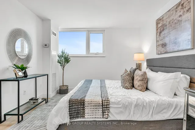 Additional property image - 250 Scarlett Rd Unit 2012