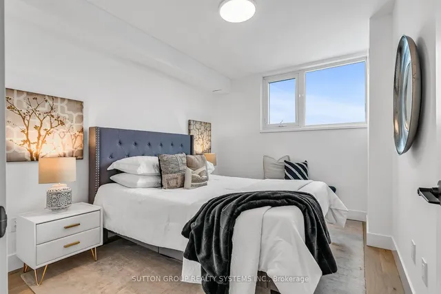 Additional property image - 250 Scarlett Rd Unit 2012