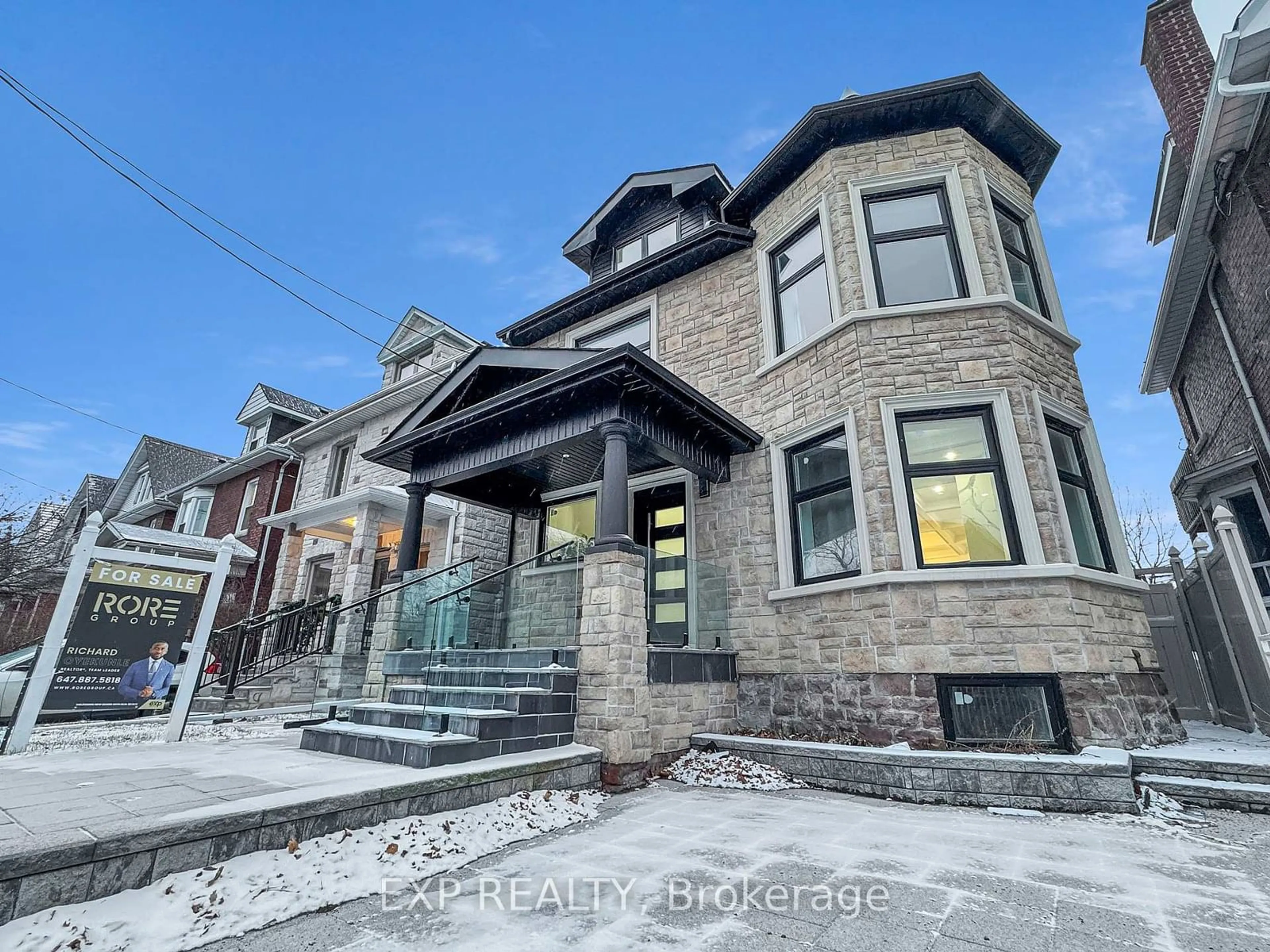 Home with brick exterior material, building for 298 Keele St, Toronto Ontario M6P 2K4