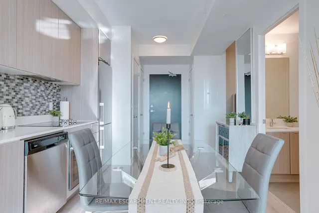 Additional property image - 5230 DUNDAS St Unit 527