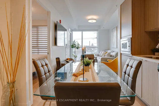 Additional property image - 5230 DUNDAS St Unit 527