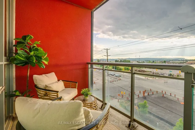 Additional property image - 5230 DUNDAS St Unit 527