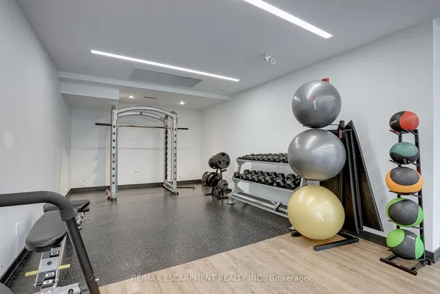 Additional property image - 5230 DUNDAS St Unit 527
