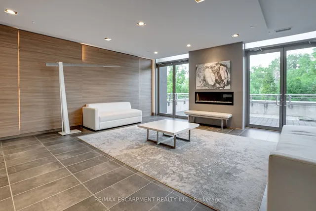 Additional property image - 5230 DUNDAS St Unit 527