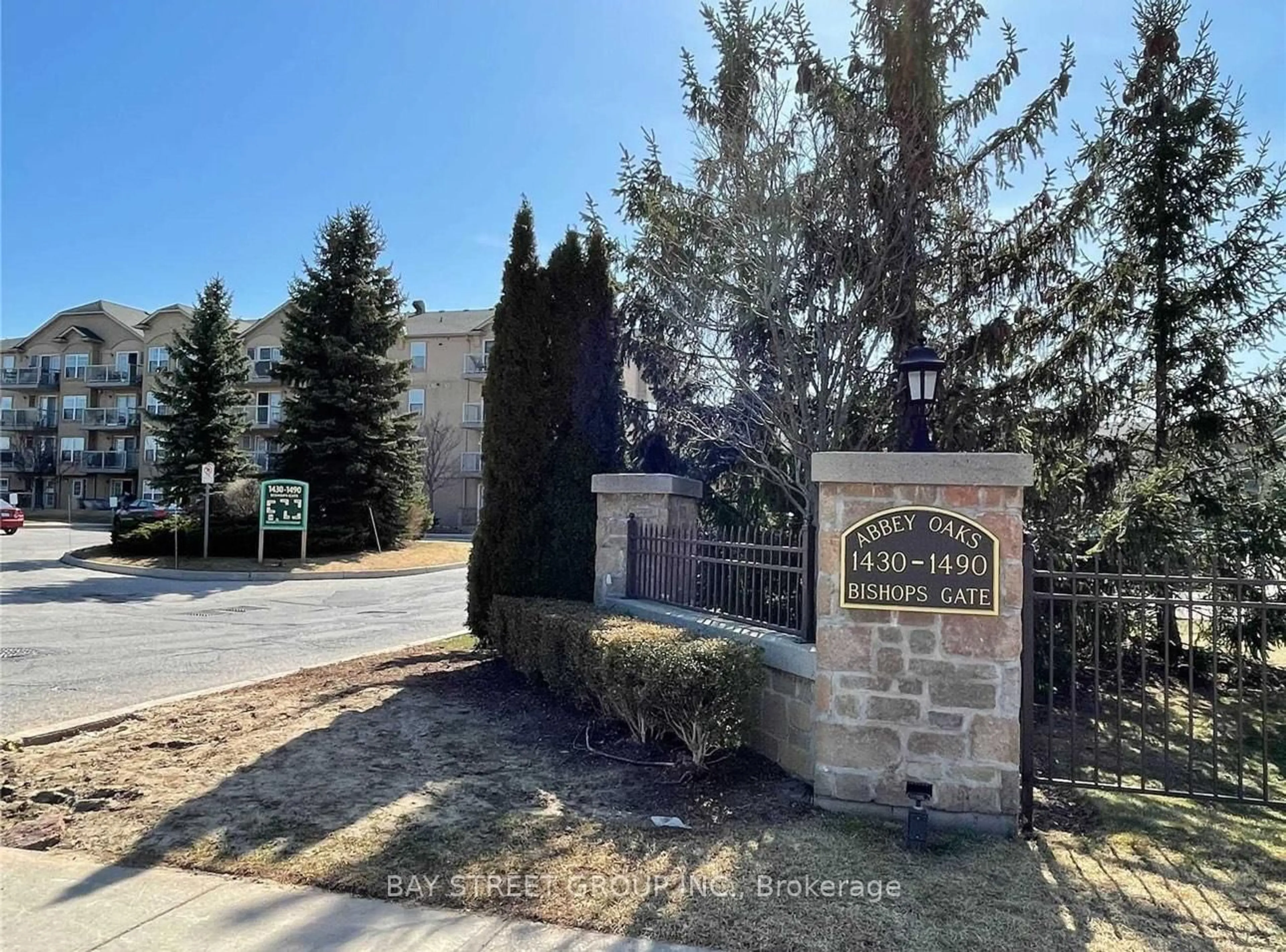 Unknown for 1480 Bishops Gate #216, Oakville Ontario L6M 4N4